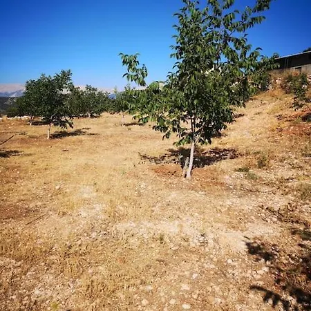 בקתה Ciftlik Ve Dag Evi - Canerbey קמר