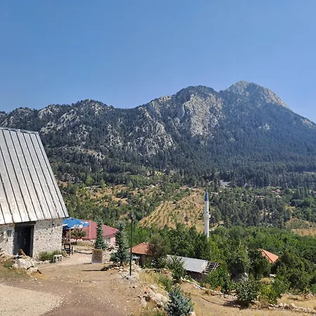 Hotel Ciftlik Ve Dag Evi - Canerbey